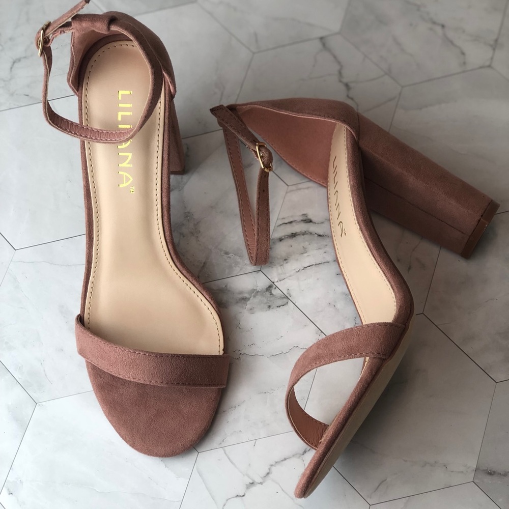Ankle strap heels - Picture 2 of 3